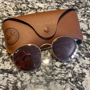 Rose Gold Round Raybans